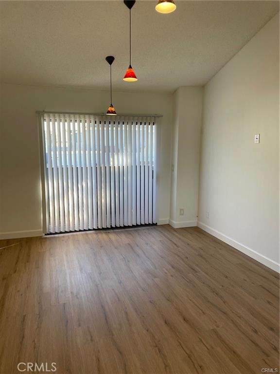 Detail Gallery Image 8 of 20 For 10001 Topanga Canyon Blvd #17,  Chatsworth,  CA 91311 - 3 Beds | 2/1 Baths