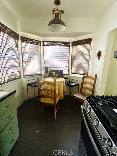 619 E H Street, Ontario CA: https://media.crmls.org/medias/ea71f6db-5fbd-4e7d-ae9c-0552add9ab4f.jpg