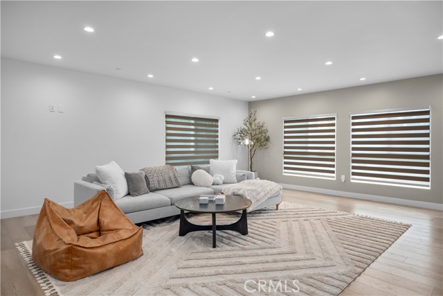 14157 Tiara Street, Sherman Oaks CA: https://media.crmls.org/medias/ea7241c6-7f5e-4d46-8da2-e9a20f4c884f.jpg