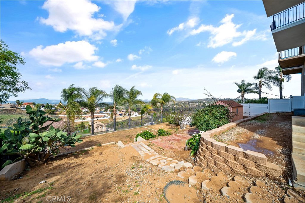 MLS #OC25046910 img 40