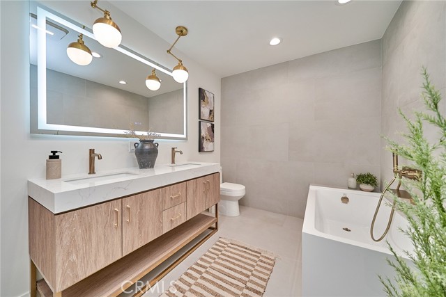 Detail Gallery Image 38 of 74 For 9604 Swinton, North Hills,  CA 91343 - 4 Beds | 3 Baths