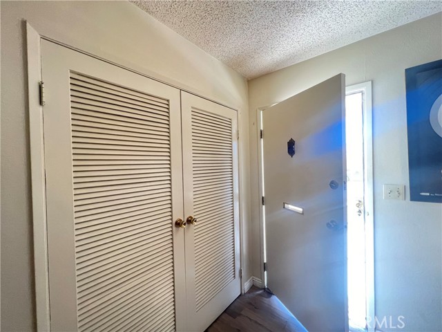 Detail Gallery Image 4 of 26 For 1598 W Wesley Pl, Hemet,  CA 92543 - 2 Beds | 1 Baths