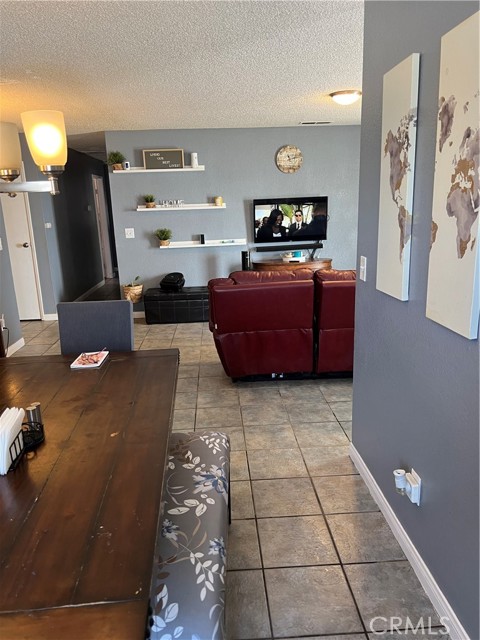 Detail Gallery Image 13 of 32 For 111 W Perry St, Perris,  CA 92571 - 4 Beds | 2 Baths