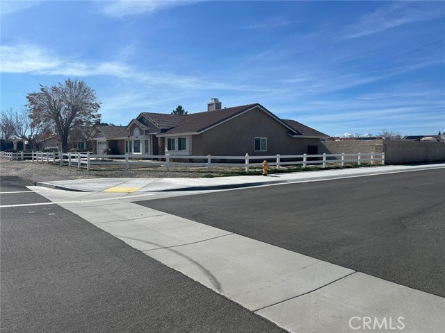 Detail Gallery Image 3 of 64 For 13610 Cuyamaca Rd, Apple Valley,  CA 92308 - 4 Beds | 2 Baths