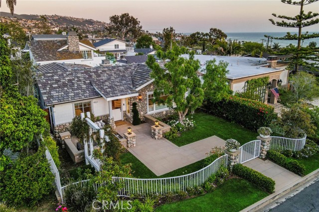 Detail Gallery Image 3 of 56 For 461 Poplar St, Laguna Beach,  CA 92651 - 4 Beds | 4 Baths