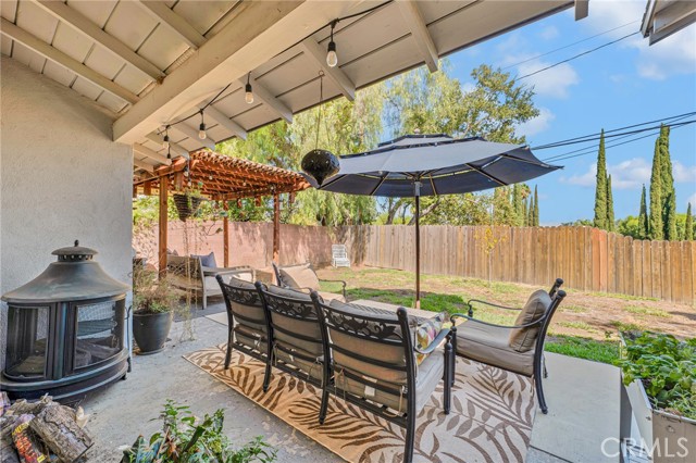 Detail Gallery Image 19 of 21 For 22029 Mulholland Way, Woodland Hills,  CA 91364 - 3 Beds | 2 Baths