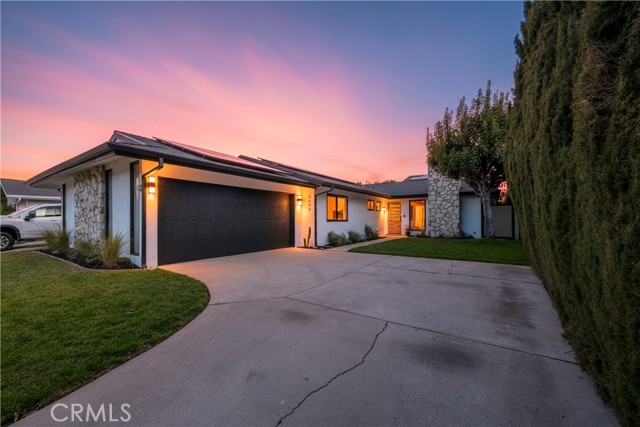 Detail Gallery Image 5 of 54 For 3600 Lama Ave, Long Beach,  CA 90808 - 3 Beds | 2 Baths