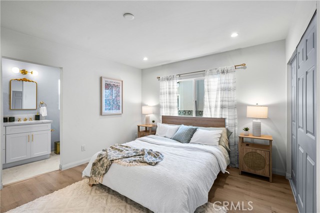 Detail Gallery Image 23 of 39 For 8054 Cedros Ave, Panorama City,  CA 91402 - 5 Beds | 3/1 Baths