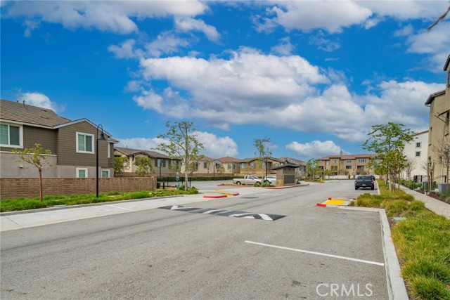 Detail Gallery Image 28 of 30 For 12247 Radiance Dr, Rancho Cucamonga,  CA 91739 - 2 Beds | 2/1 Baths