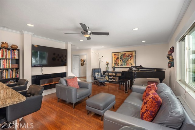 2301 Via Puerta, Laguna Woods CA: https://media.crmls.org/medias/ea78e00e-b3d4-45c8-9974-3c73b4167be1.jpg