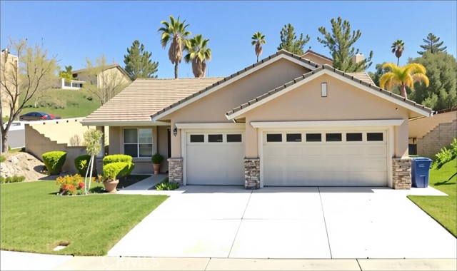 14239 Everglades Court, Canyon Country CA: https://media.crmls.org/medias/ea794529-0e46-43c7-b6e1-8036e0579212.jpg