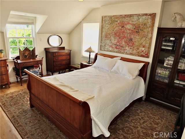 Detail Gallery Image 54 of 71 For 89 Rivo Alto Canal, Long Beach,  CA 90803 - 5 Beds | 3/1 Baths