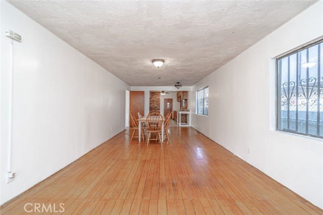 2677 Roseview Avenue, Los Angeles CA: https://media.crmls.org/medias/ea7a3670-5658-4bd5-88bc-c5ed598f7daa.jpg