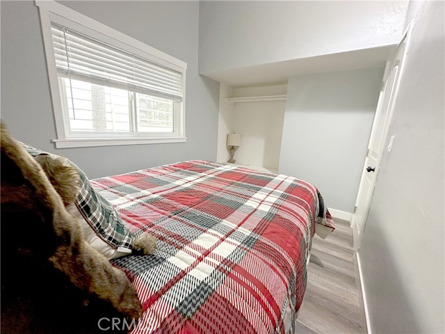 Detail Gallery Image 23 of 49 For 726 Golden, Lake Arrowhead,  CA 92352 - 4 Beds | 2 Baths