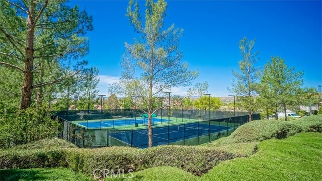 Detail Gallery Image 20 of 21 For 28048 Memory Ln, Valencia,  CA 91354 - 3 Beds | 3 Baths