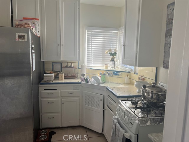 Detail Gallery Image 15 of 19 For 5754 Ensign Ave, North Hollywood,  CA 91601 - 2 Beds | 1 Baths