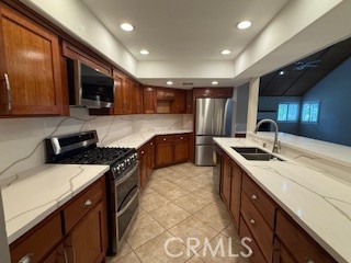 https://media.crmls.org/medias/ea7b6693-76c8-4277-8083-a7c7c098d065.jpg?preset=X-Large