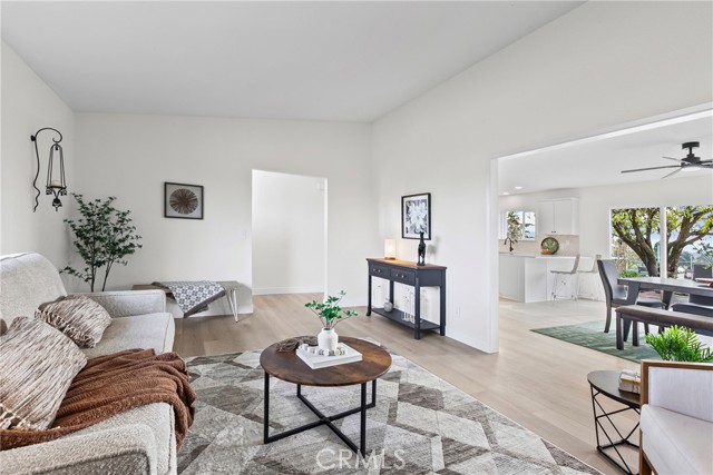 Detail Gallery Image 4 of 31 For 5658 Prancing Deer Place, Paso Robles,  CA 93446 - 3 Beds | 2 Baths