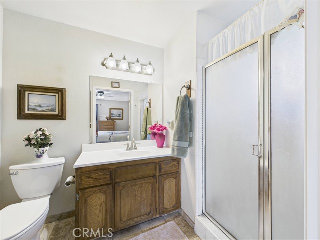 40170 Hillsborough Loop, Oakhurst CA: https://media.crmls.org/medias/ea7bc6aa-c424-4994-875f-513ae61752ed.jpg