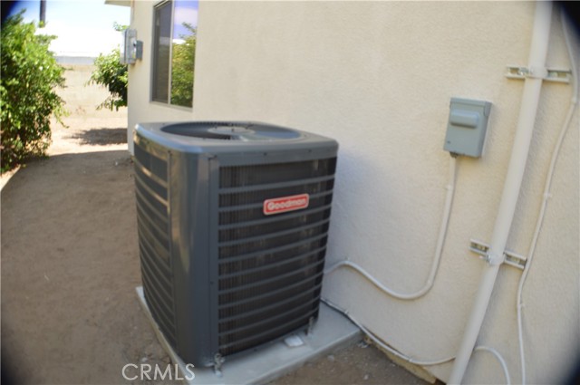 15711 Fairgrove Avenue, La Puente CA: https://media.crmls.org/medias/ea7bea1c-97b5-4642-a96d-e4605c1b139b.jpg