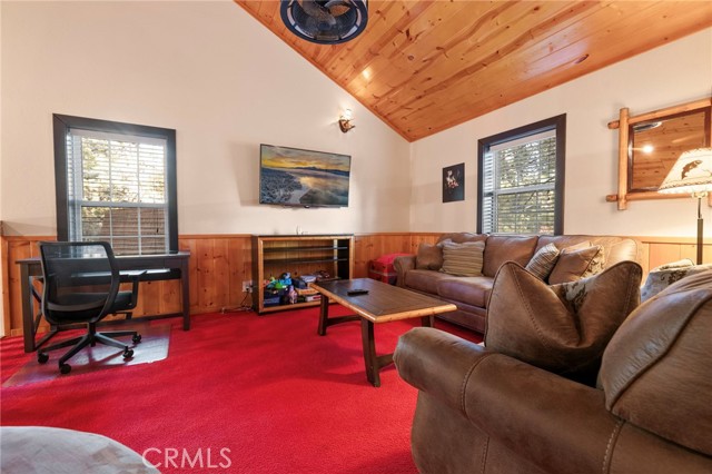 Detail Gallery Image 21 of 34 For 505 Barrett Way, Big Bear City,  CA 92314 - 3 Beds | 2/1 Baths