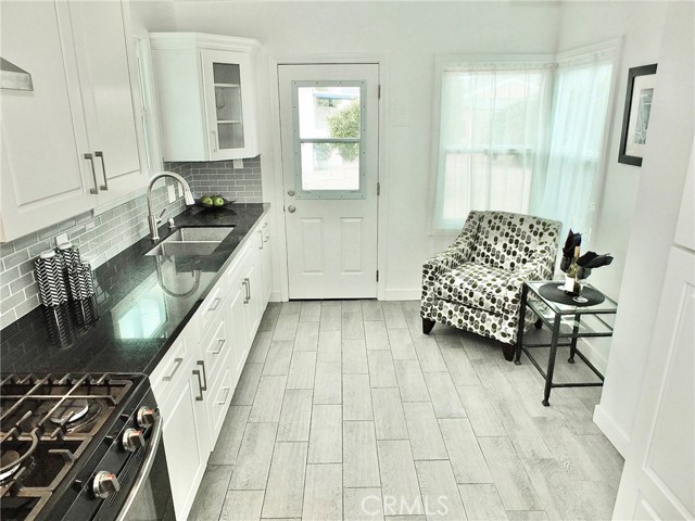 Detail Gallery Image 11 of 34 For 4401 Rose Ave, Long Beach,  CA 90807 - 3 Beds | 2 Baths