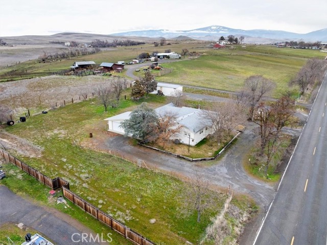 Detail Gallery Image 4 of 34 For 907 Ball Mountain Little Shasta, Montague,  CA 96064 - 6 Beds | 4 Baths