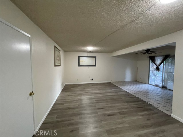 Detail Gallery Image 4 of 22 For 1575 S Reservoir St #H,  Pomona,  CA 91766 - 3 Beds | 3 Baths