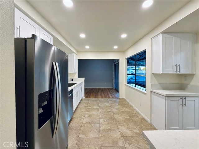 Detail Gallery Image 6 of 21 For 8586 Topanga Canyon, West Hills,  CA 91304 - 3 Beds | 2 Baths