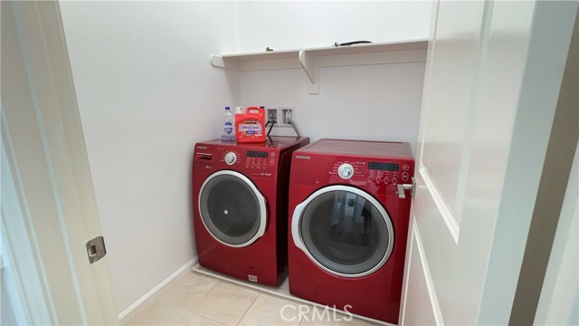67 Decker, Irvine CA: https://media.crmls.org/medias/ea7f6c64-536f-4336-92f4-5fc4b2dace3d.jpg