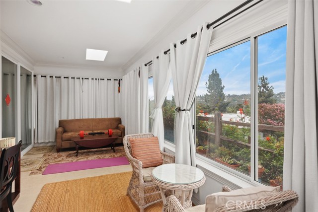 5594 Avenida Sosiega W, Laguna Woods CA: https://media.crmls.org/medias/ea7fca71-f2ba-4ea5-abd4-71dcd395e63c.jpg