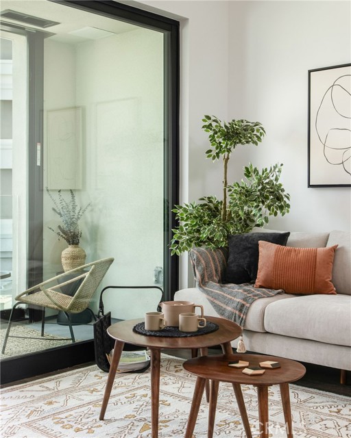 Detail Gallery Image 3 of 33 For 118 Astronaut Ellison S Onizuka Street #308,  Los Angeles,  CA 90012 - 1 Beds | 1 Baths