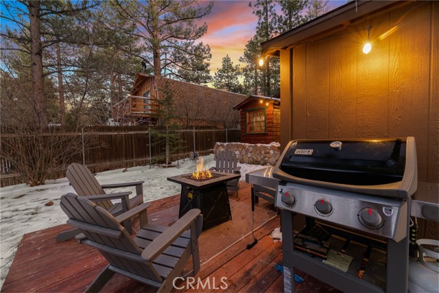 Detail Gallery Image 3 of 23 For 301 E Barker Bld, Big Bear City,  CA 92314 - 3 Beds | 1 Baths