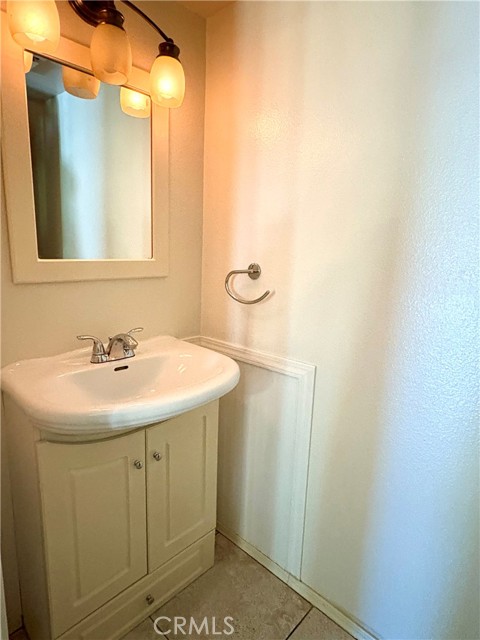 Detail Gallery Image 12 of 23 For 22936 Broadleaf, Lake Forest,  CA 92630 - 3 Beds | 2/1 Baths