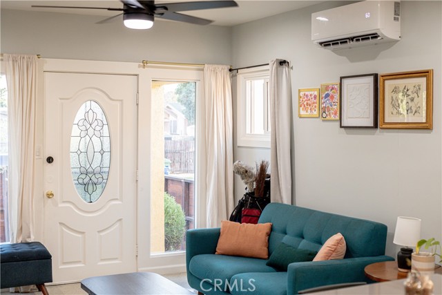 1935 W 36th Street, Los Angeles CA: https://media.crmls.org/medias/ea83156a-bf7a-4781-991c-4fd87904289a.jpg