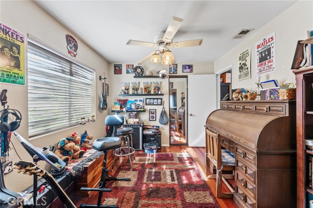 Detail Gallery Image 17 of 27 For 1160 via Ravenna, Redlands,  CA 92374 - 3 Beds | 2/1 Baths