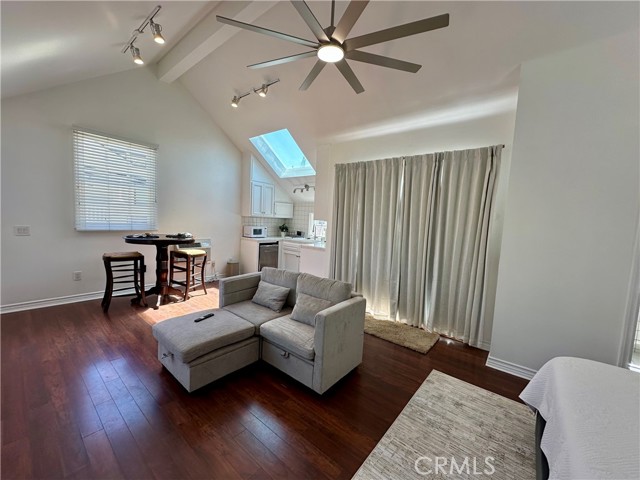 Detail Gallery Image 21 of 27 For 232 Jasmine, Corona Del Mar,  CA 92625 - 3 Beds | 3 Baths