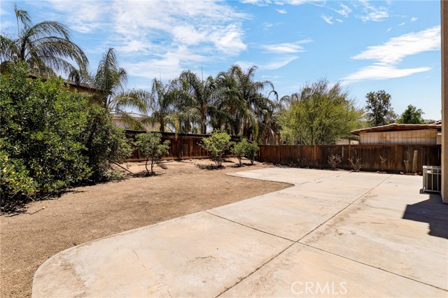 15402 Caballo Road, Moreno Valley CA: https://media.crmls.org/medias/ea83959f-183e-4736-be95-65c378271b65.jpg