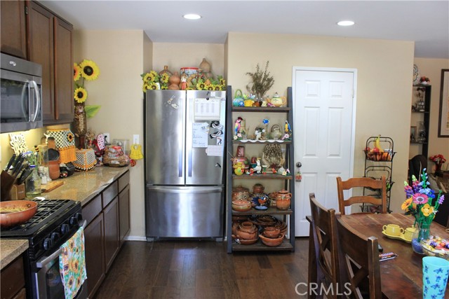 Image 14 of 22 For 34156 Hillside Drive