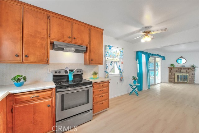 1766 W Catalpa Avenue, Anaheim CA: https://media.crmls.org/medias/ea84224d-eb0d-42ce-a25e-be2e9c07244b.jpg