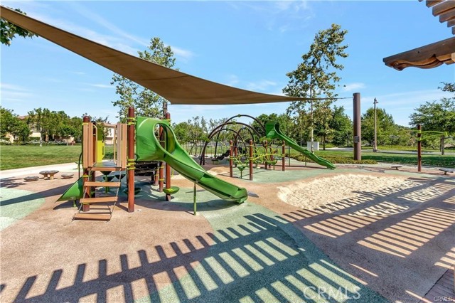 Detail Gallery Image 34 of 38 For 62 Wrangler, Irvine,  CA 92602 - 4 Beds | 4 Baths