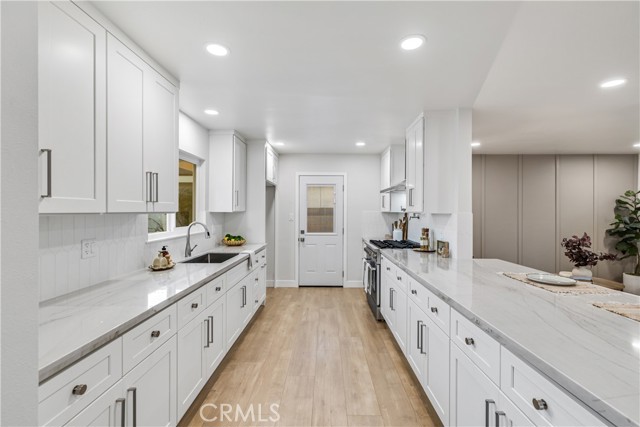 Detail Gallery Image 10 of 32 For 5131 Myra, Cypress,  CA 90630 - 3 Beds | 2 Baths