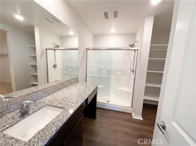 Detail Gallery Image 15 of 25 For 16818 Desert Willow, Victorville,  CA 92394 - 5 Beds | 3 Baths