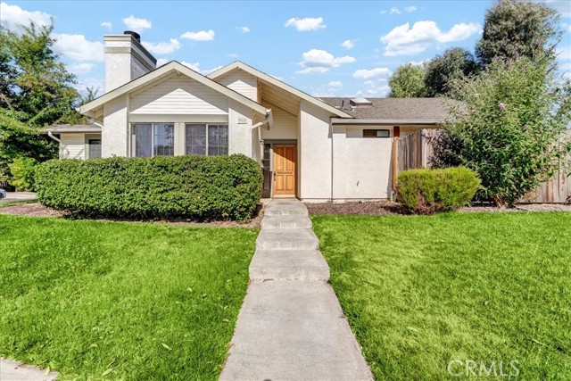 Detail Gallery Image 1 of 43 For 915 Moran Ct, Paso Robles,  CA 93446 - 3 Beds | 2 Baths