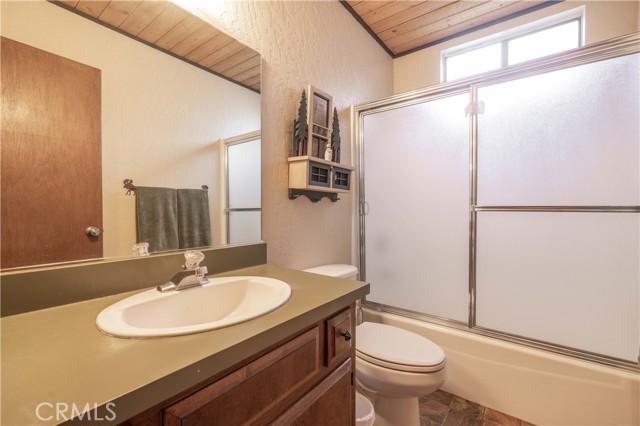 Detail Gallery Image 21 of 44 For 41935 Switzerland Dr #110,  Big Bear Lake,  CA 92315 - 3 Beds | 2/1 Baths