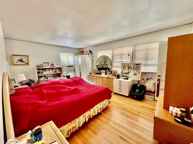 1150 Okoboji Drive, Arcadia CA: https://media.crmls.org/medias/ea8800d1-d84d-426e-b8df-9f27f34e1a57.jpg
