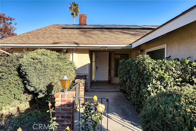 Detail Gallery Image 2 of 24 For 8478 Variel Ave, Canoga Park,  CA 91304 - 4 Beds | 2 Baths