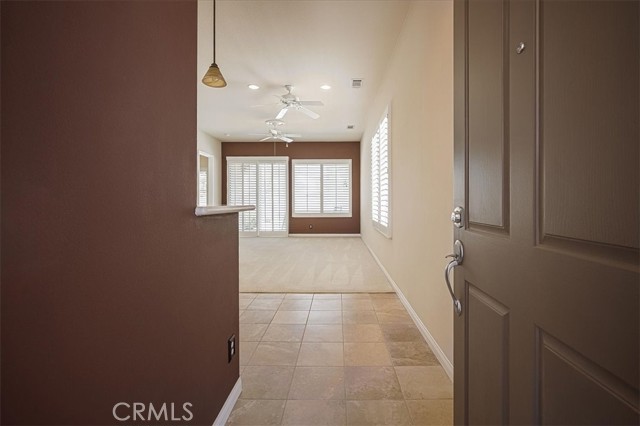 19472 Crystal Springs Lane, Apple Valley CA: https://media.crmls.org/medias/ea889164-8d39-4458-9b76-fde93c026db8.jpg