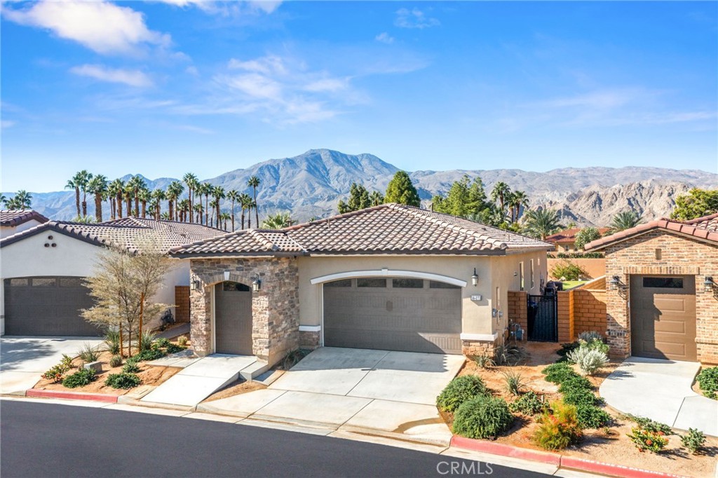 56273 Platinum Way