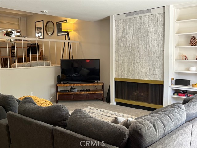 Detail Gallery Image 5 of 24 For 13230 Fiji Way #F,  Marina Del Rey,  CA 90292 - 2 Beds | 2/1 Baths